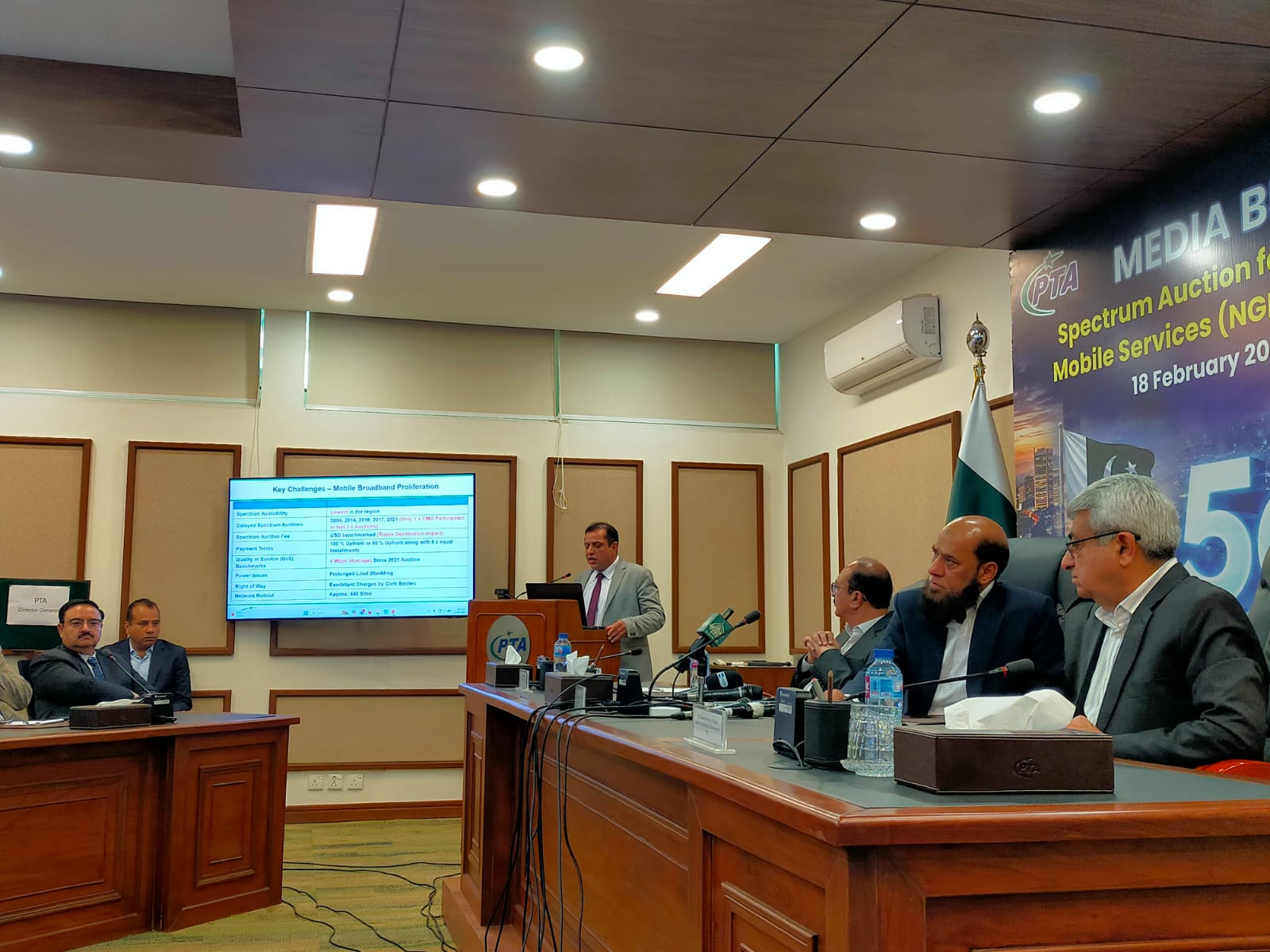 Auctions Spectrum in Dollars, Says PTA Chief; Hopes Over 50% Sale in Upcoming Auction