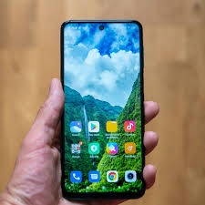 German Startup Unveils Smartphone That Lasts Nearly a Week on a Single Charge