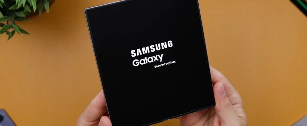 Samsung Showcases ‘Zero-Peeking’ Privacy Display on Galaxy S26 Ultra