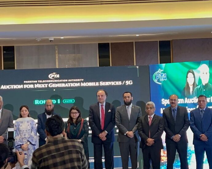 Pakistan Formally Launches 5G Spectrum Auction with Three Telecom Firms Bidding