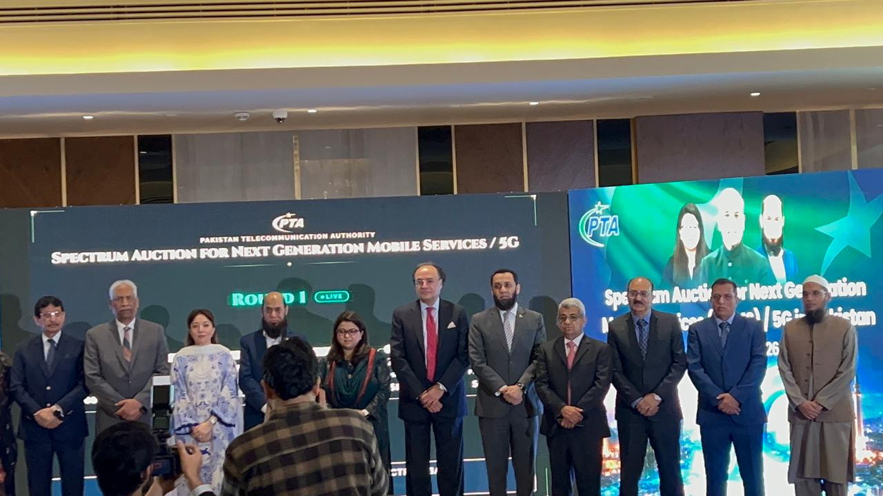 Pakistan Formally Launches 5G Spectrum Auction with Three Telecom Firms Bidding