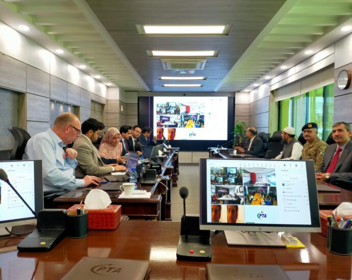 5G Bidding Advances as Operators Secure 2600 MHz Positions