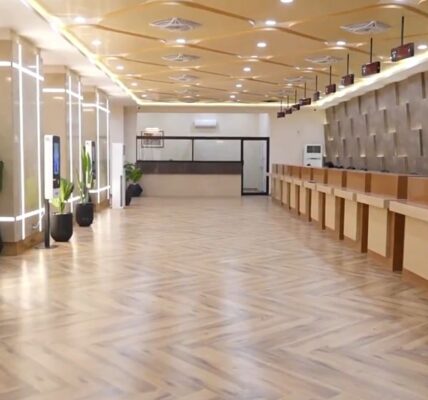 Pakistan Railways Goes Digital with Self-Ticketing, Wi-Fi at Upgraded HQ Reservation Office