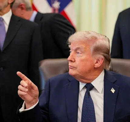 Trump Warns of Retaliation if UK Continues Targeting Google, Meta and Apple