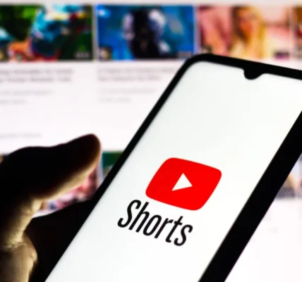 YouTube Tests ‘Clear Screen’ Mode for Shorts to Boost Full-Screen Viewing Experience
