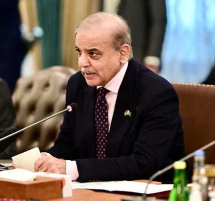 Pakistan Eyes Record IT Growth as PM Shehbaz Pushes Digital Expansion, 5G Rollout