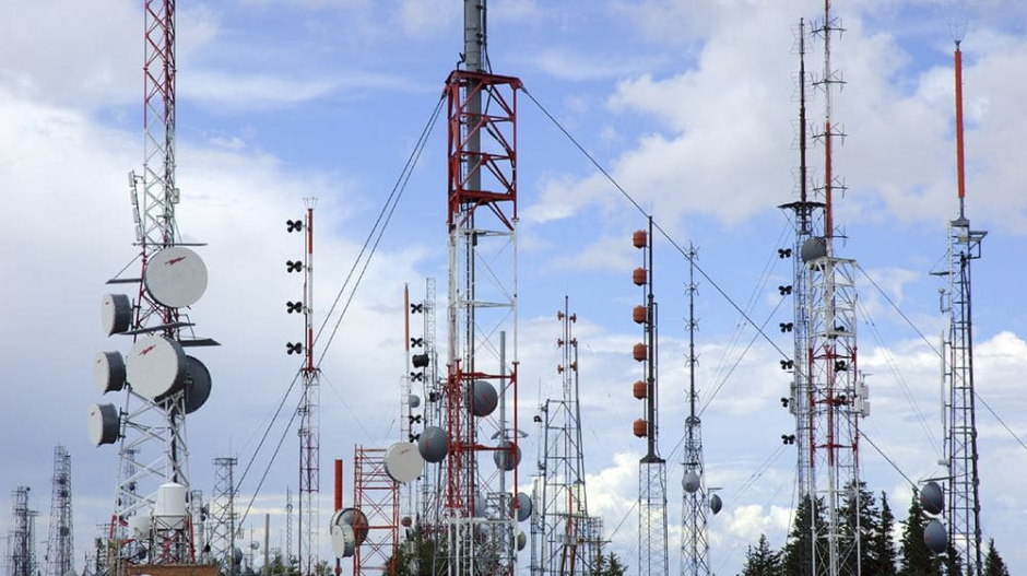 Power Crisis Emerges as Biggest Threat to Pakistan’s Telecom Sector, NA Told