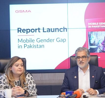 Pakistan Leads Global Gains in Closing Mobile Gender Gap, GSMA Report Finds
