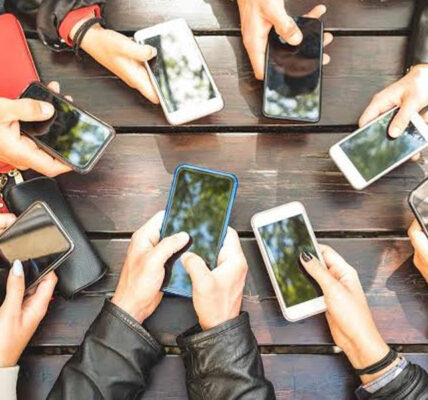 Global Chip Shortage Threatens Smartphone Prices as Costs Set to Rise 20%