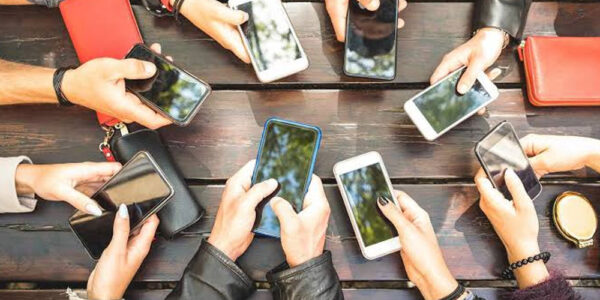 Global Chip Shortage Threatens Smartphone Prices as Costs Set to Rise 20%