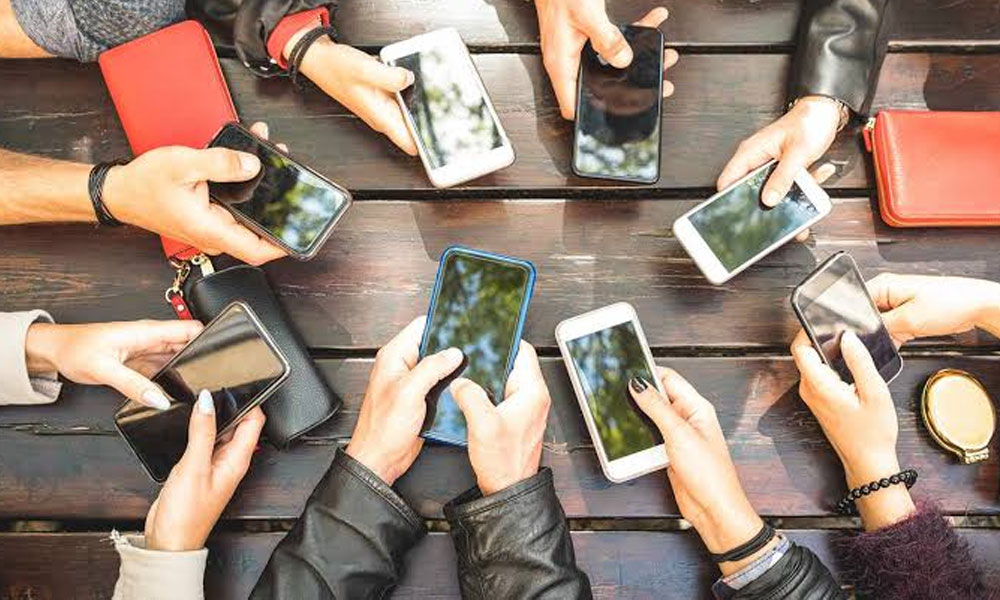 Global Chip Shortage Threatens Smartphone Prices as Costs Set to Rise 20%